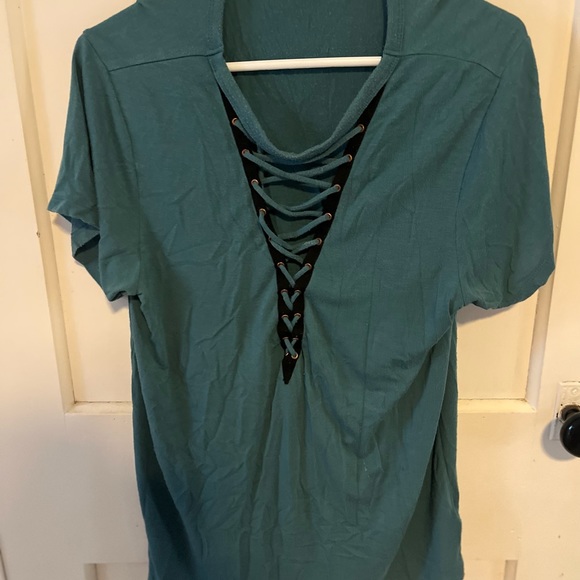 Express Turquoise t-shirt criss cross low cut - Picture 3 of 3